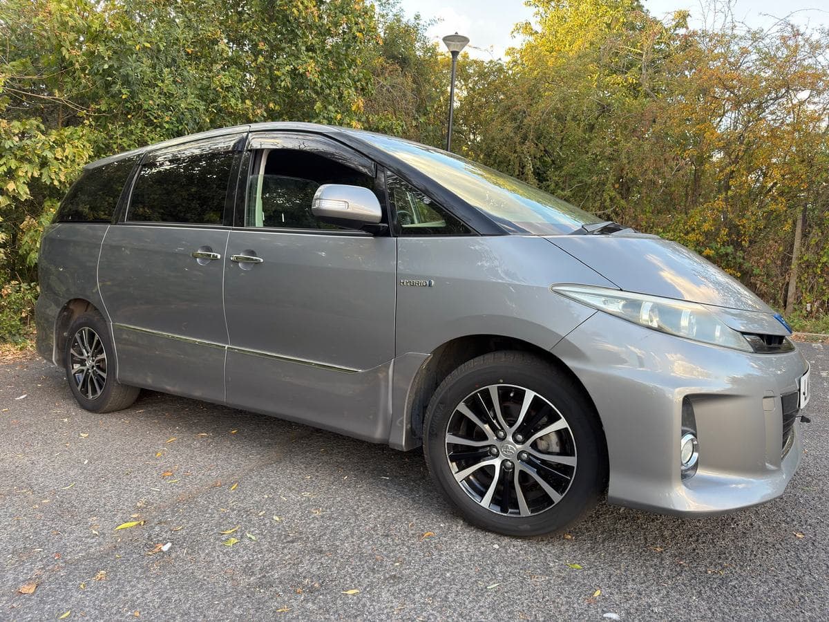 Toyota Estima, 2013 for sale